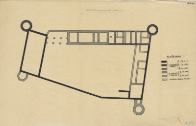 Poniemun_zamek_plan.jpg